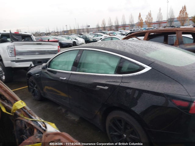 5YJ3E1EB0KF208883 Tesla MODEL 3