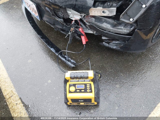 5YJ3E1EB0KF208883 Tesla MODEL 3