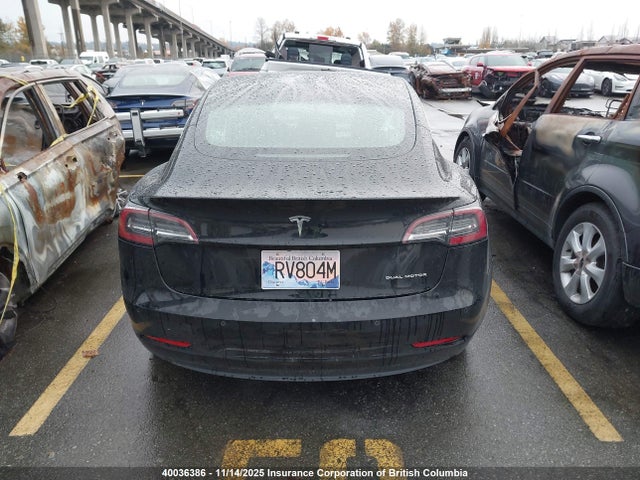 5YJ3E1EB0KF208883 Tesla MODEL 3