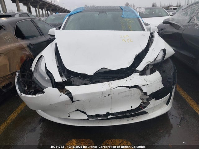 5YJ3E1EAXMF930016 Tesla MODEL 3