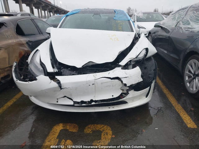 5YJ3E1EAXMF930016 Tesla MODEL 3