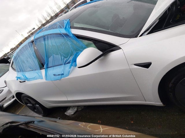 5YJ3E1EAXMF930016 Tesla MODEL 3
