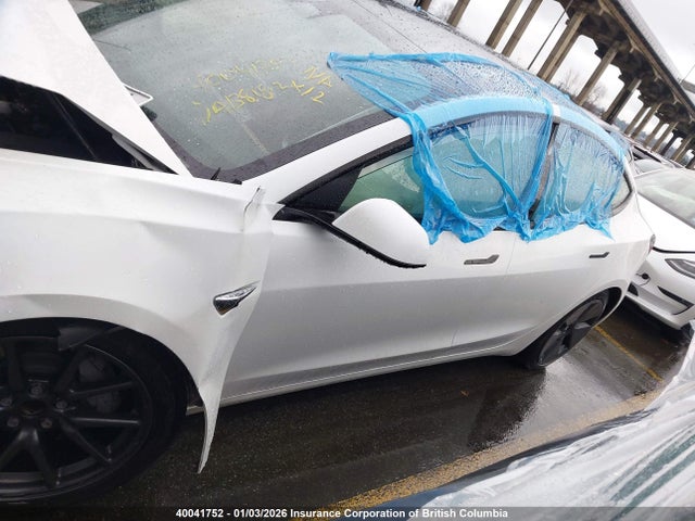 5YJ3E1EAXMF930016 Tesla MODEL 3
