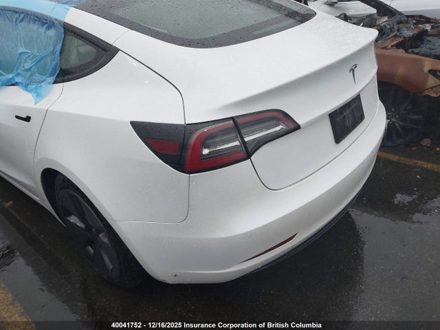 5YJ3E1EAXMF930016 Tesla MODEL 3