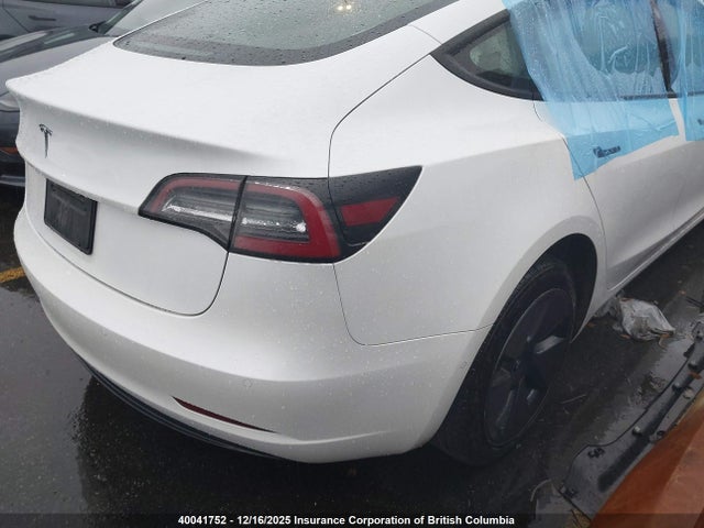 5YJ3E1EAXMF930016 Tesla MODEL 3