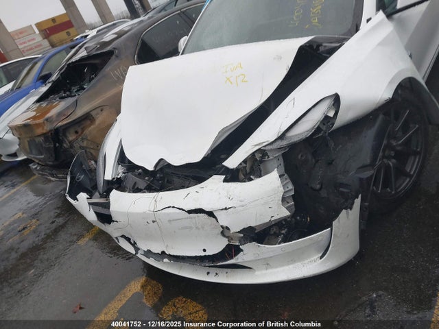 5YJ3E1EAXMF930016 Tesla MODEL 3