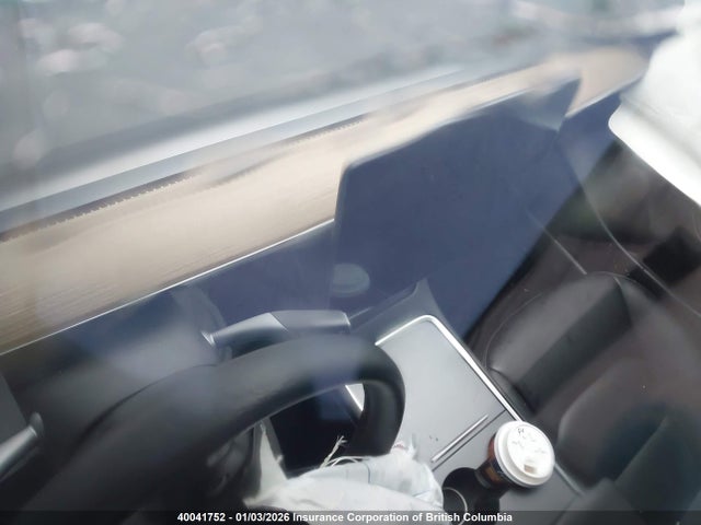 5YJ3E1EAXMF930016 Tesla MODEL 3