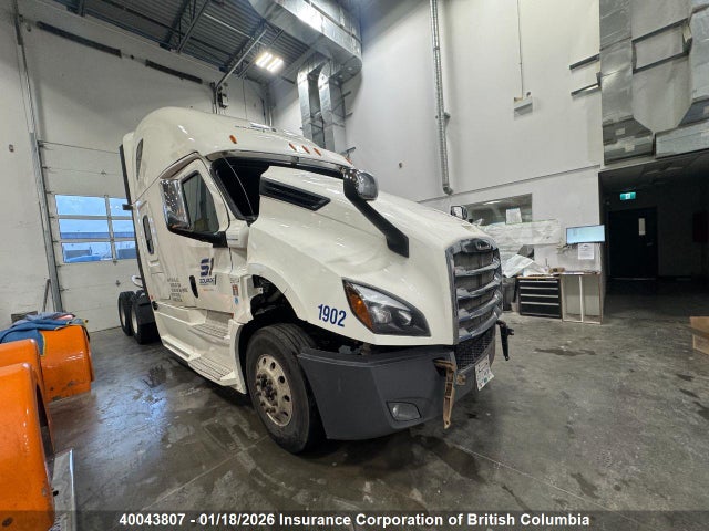 3AKJHHD10KSLC7944 Freightliner Cascadia 126