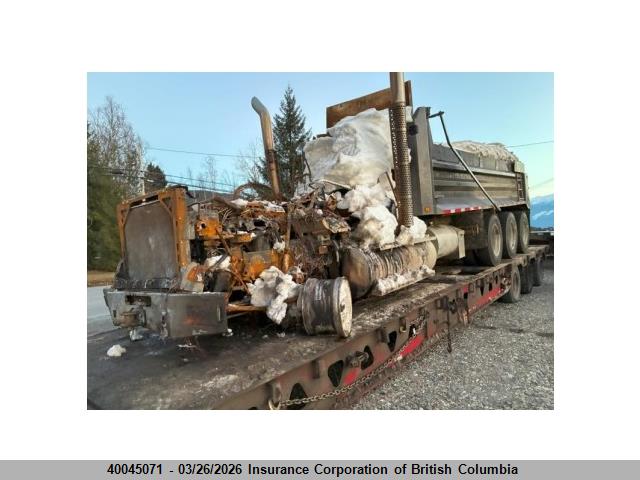 1NKZX4EX6JJ991859 Kenworth Construction T880