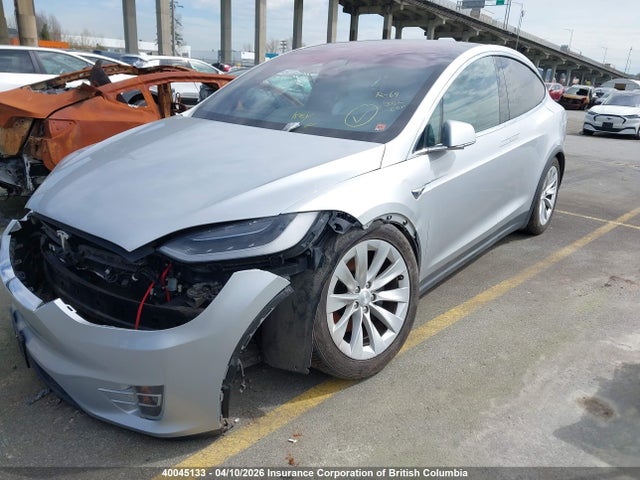 40045133 :رقم المزاد ، 5YJXCBE23HF040453 vin ، 2017 Tesla Model X Awd/standard Range مزاد بيع