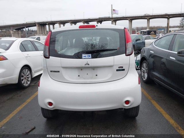 Mitsubishi I Miev Es/se 2014 JA3215H40EU607508 Image 17