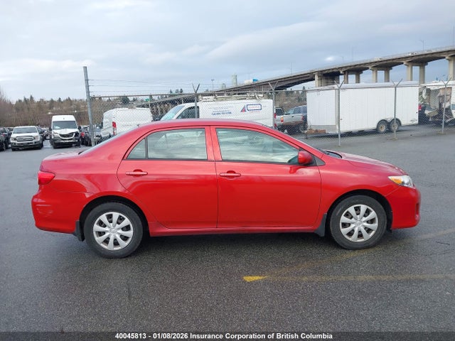 40045813 :رقم المزاد ، 2T1BU4EE6BC742422 vin ، 2011 Toyota Corolla S/le مزاد بيع