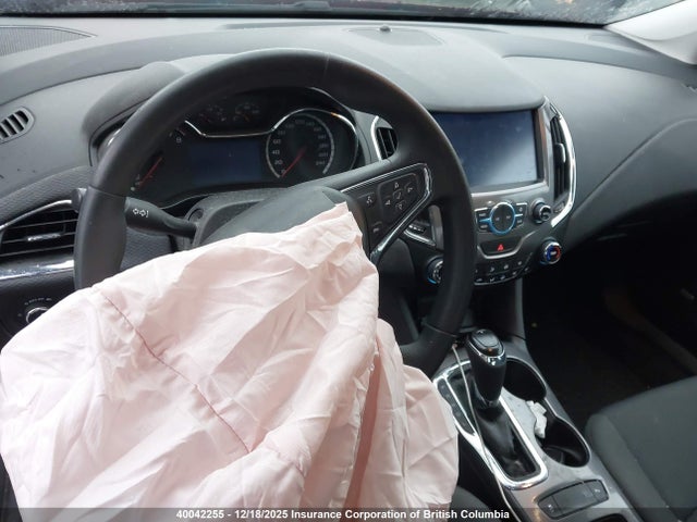Aukcja sprzedaży 2018 Chevrolet Cruze Lt, vin: 1G1BE5SM2J7153844, numer aukcji: 40042255