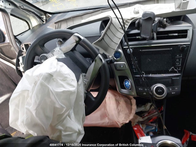 JTDZN3EU3JJ075566 Toyota PRIUS V
