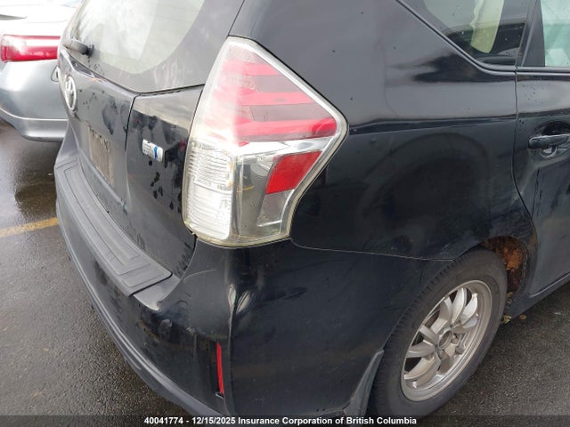 JTDZN3EU3JJ075566 Toyota PRIUS V