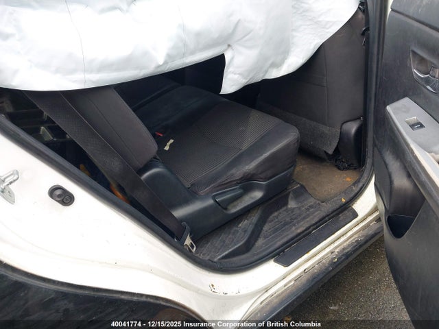 JTDZN3EU3JJ075566 Toyota PRIUS V
