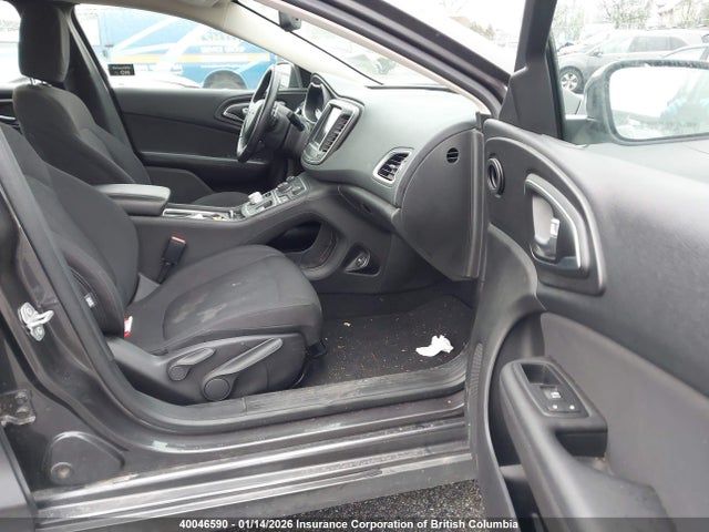 Aukcja sprzedaży 2015 Chrysler 200, vin: 1C3CCCAG1FN740741, numer aukcji: 40046590