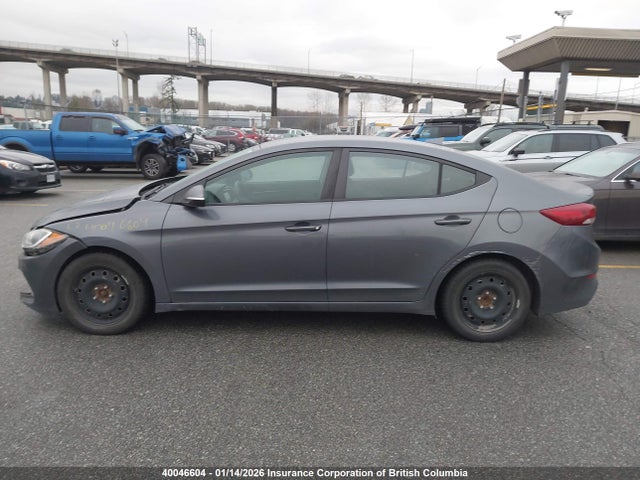 40046604 :رقم المزاد ، KMHD84LF5HU102959 vin ، 2017 Hyundai Elantra Se/value/limited مزاد بيع
