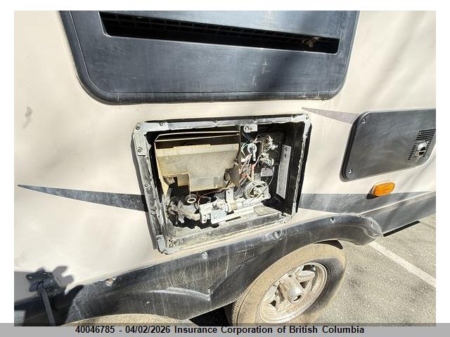 2013 Dutchmen Kodiak მანქანა იყიდება აუქციონზე, vin: 47CTS5S20DK172296, აუქციონის ნომერი: 40046785