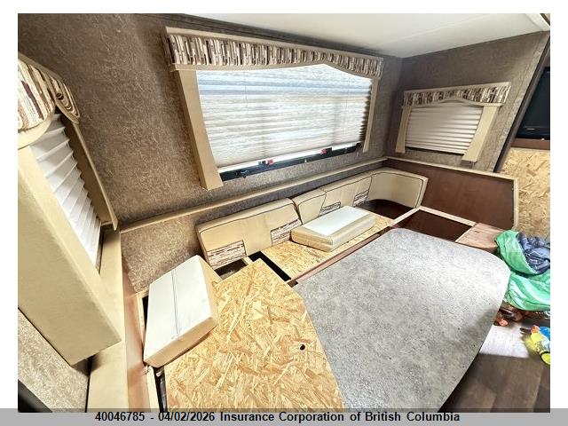 2013 Dutchmen Kodiak მანქანა იყიდება აუქციონზე, vin: 47CTS5S20DK172296, აუქციონის ნომერი: 40046785