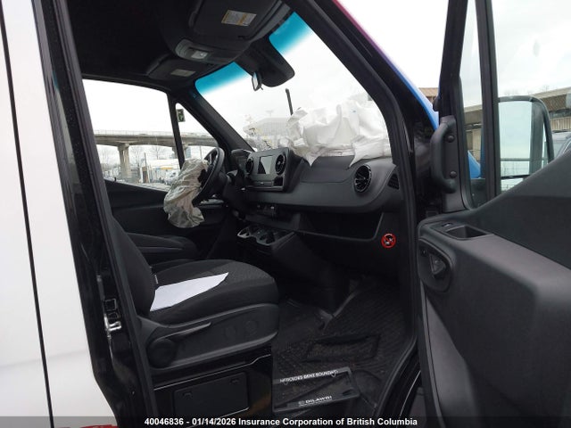 40046836 :رقم المزاد ، W1Z4KFHY4RP626400 vin ، 2024 Mercedes-benz Sprinter 2500 مزاد بيع