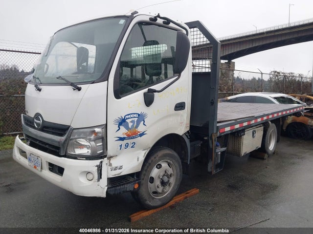 JHHUDM1H9JK003046 Hino 155