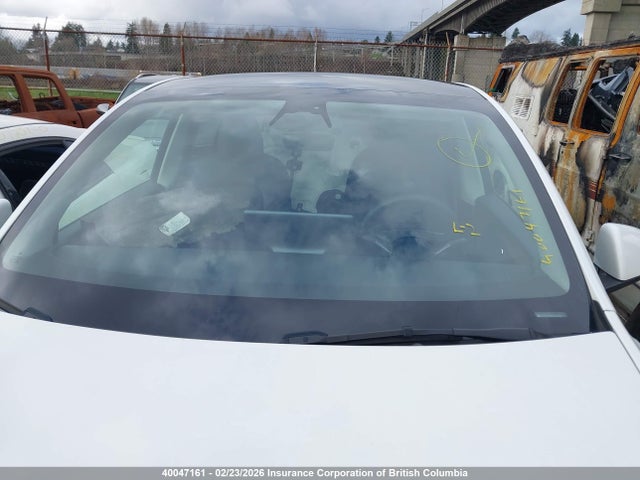 7SAYGAEE6NF572064 Tesla Model Y