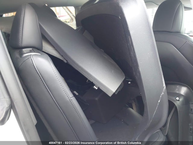 7SAYGAEE6NF572064 Tesla Model Y