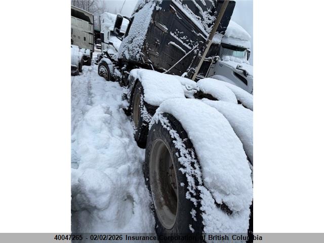 4V4NC9EJ6FN184136 Volvo Vn L