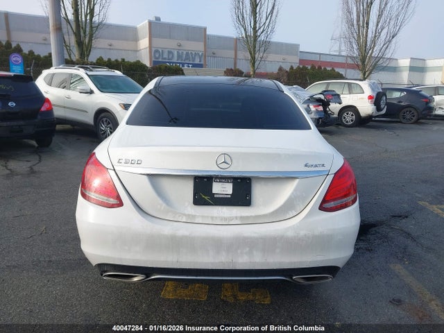 Aukcja sprzedaży 2015 Mercedes-benz C 300 4matic, vin: 55SWF4KB3FU048504, numer aukcji: 40047284