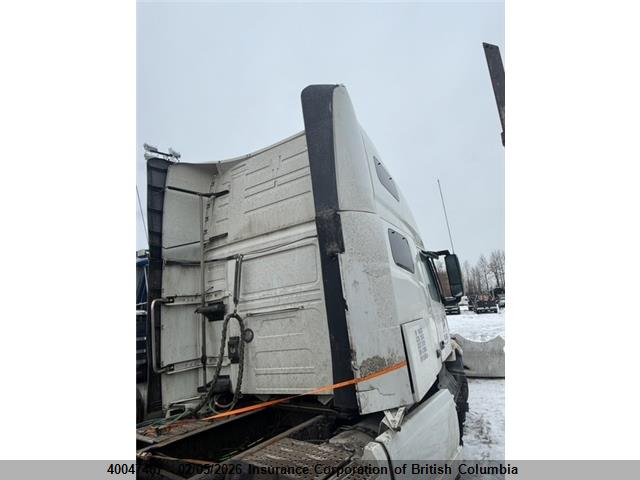 4V4NC9EH2RN656334 Volvo Vn L