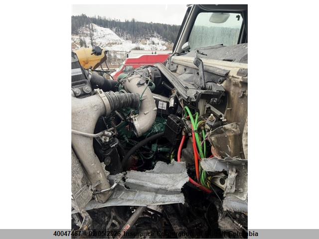 4V4NC9EH2RN656334 Volvo Vn L