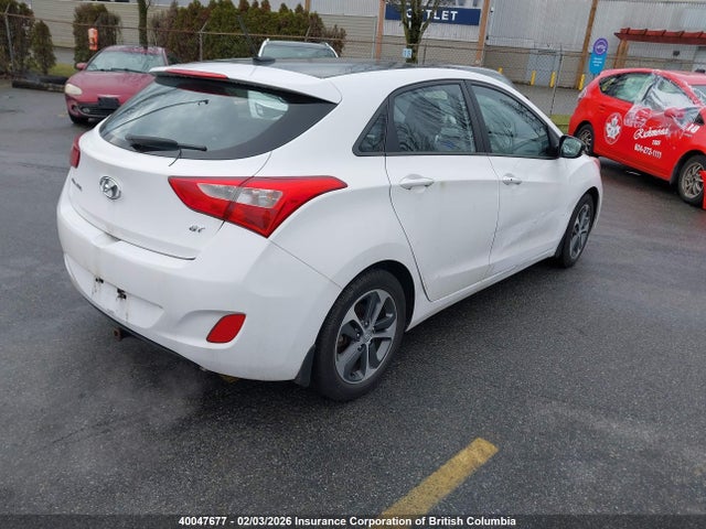 KMHD35LH8GU265027 Hyundai ELANTRA GT