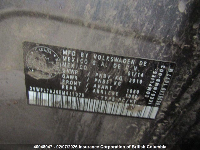 3VWPL7AJ6EM611075 Volkswagen Golf