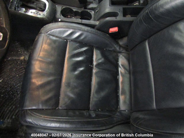 3VWPL7AJ6EM611075 Volkswagen Golf