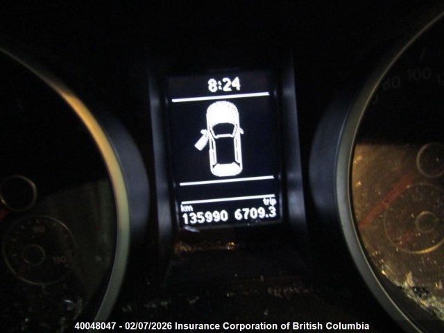 3VWPL7AJ6EM611075 Volkswagen Golf