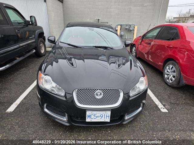 40048229 :رقم المزاد ، SAJXA0JC8AMR65415 vin ، 2010 Jaguar Xf مزاد بيع