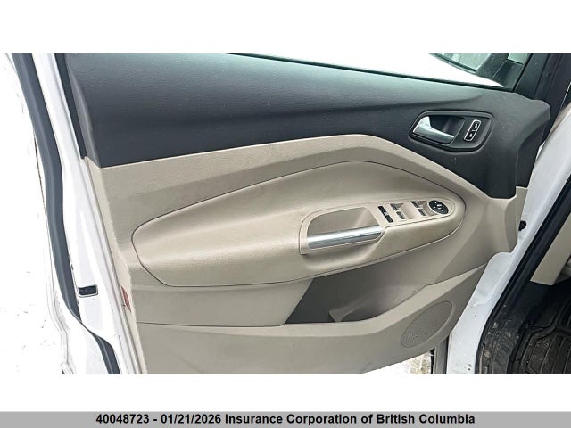 1FMCU9GX3EUA25267 Ford ESCAPE SE