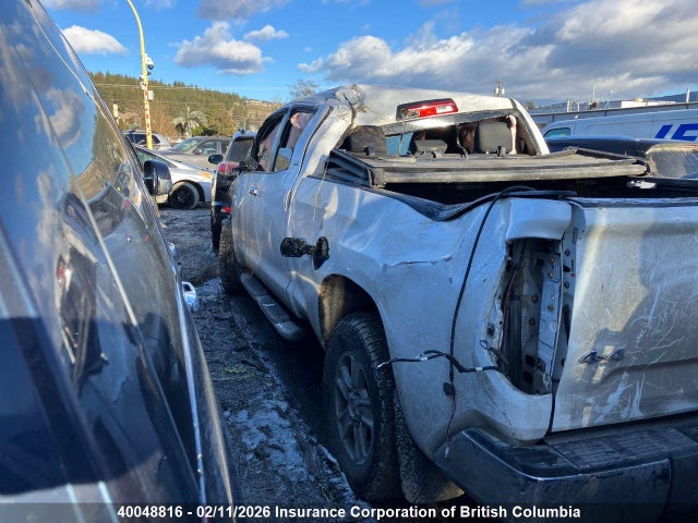 5TFUY5F11FX435911 Toyota Tundra Double Cab Sr/double Cab Sr5
