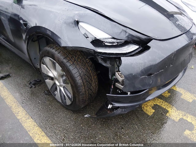 7SAYGAEE8RF072980 Tesla Model Y