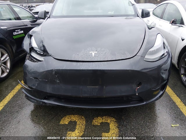 7SAYGAEE8RF072980 Tesla Model Y