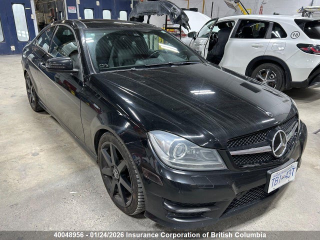 2013 Mercedes-benz C 350 4mati მანქანა იყიდება აუქციონზე, vin: WDDGJ8JB1DF943937, აუქციონის ნომერი: 40048956