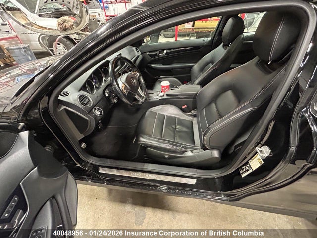 2013 Mercedes-benz C 350 4mati მანქანა იყიდება აუქციონზე, vin: WDDGJ8JB1DF943937, აუქციონის ნომერი: 40048956