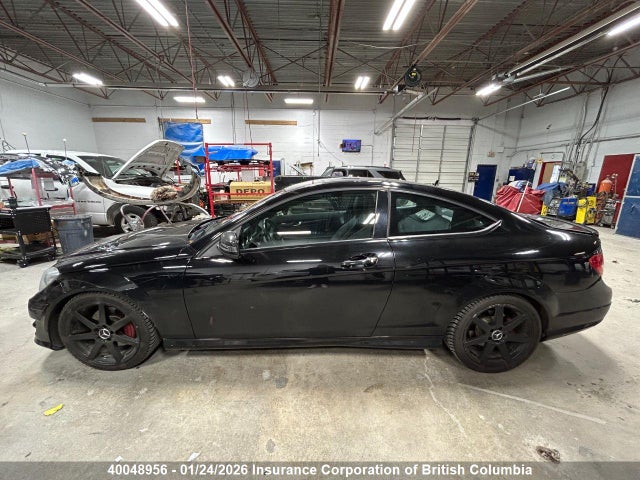 2013 Mercedes-benz C 350 4mati მანქანა იყიდება აუქციონზე, vin: WDDGJ8JB1DF943937, აუქციონის ნომერი: 40048956