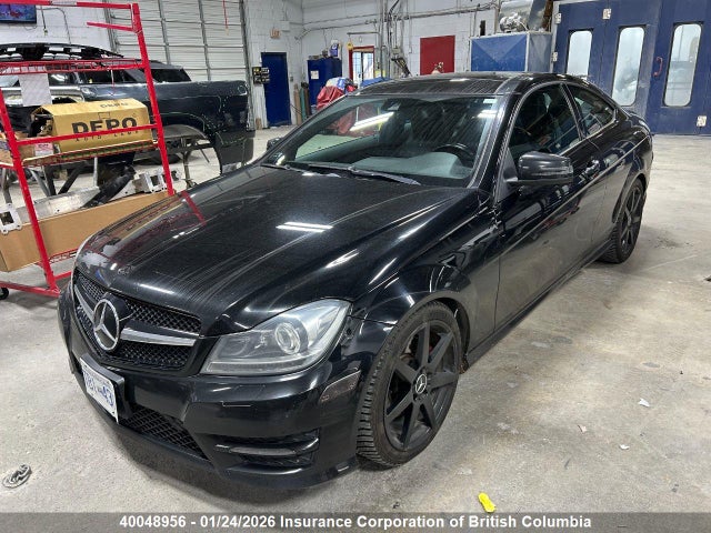 2013 Mercedes-benz C 350 4mati მანქანა იყიდება აუქციონზე, vin: WDDGJ8JB1DF943937, აუქციონის ნომერი: 40048956