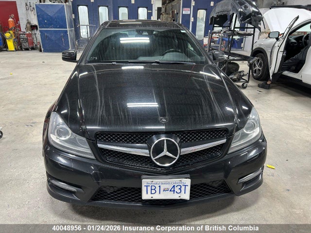 2013 Mercedes-benz C 350 4mati მანქანა იყიდება აუქციონზე, vin: WDDGJ8JB1DF943937, აუქციონის ნომერი: 40048956