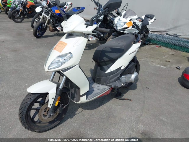 Продаж на аукціоні авто 2011 Aprilia Sportcity One 125, vin: ZD4SGU004B4001017, номер лоту: 40034255