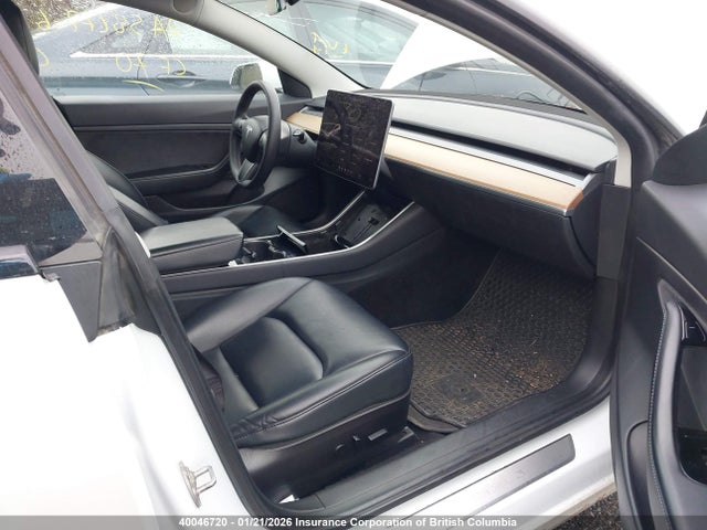 5YJ3E1EA0LF529301 Tesla Model 3 Standard Range Plus