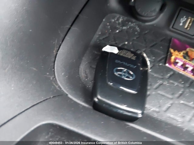 2T3RWRFV8RW250317 Toyota RAV4