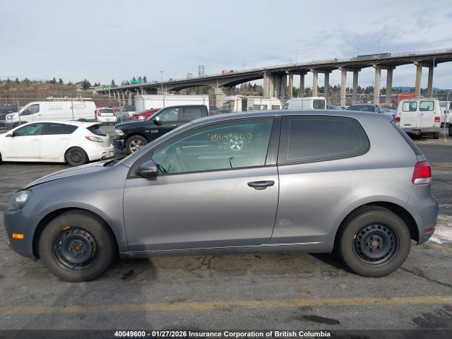 40049600 :رقم المزاد ، WVWAA7AJ1DW118370 vin ، 2013 Volkswagen Golf مزاد بيع